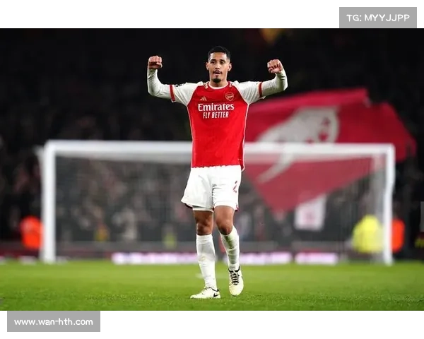 阿森纳备战利物浦 延廷伯单独加练定位球攻防提升战术默契