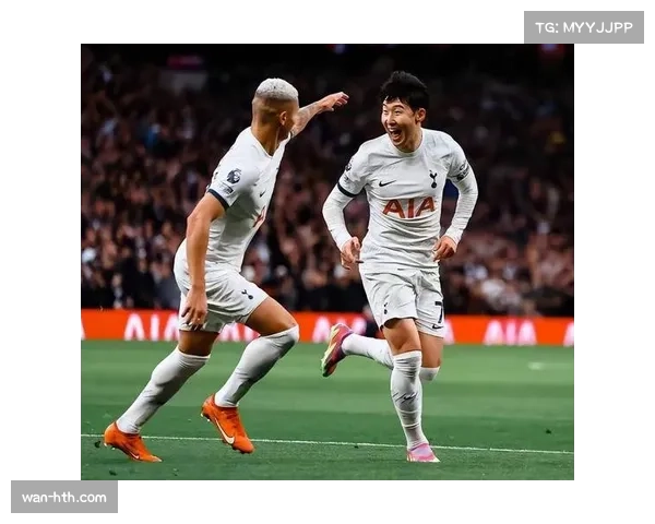 布莱顿快速传递撕裂热刺防线，展现节奏控制美感